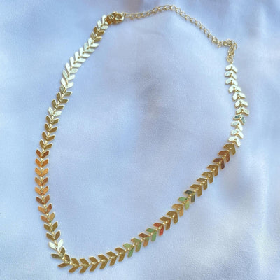 Colar Dourado Chocker de Seta - Ouro 24K.